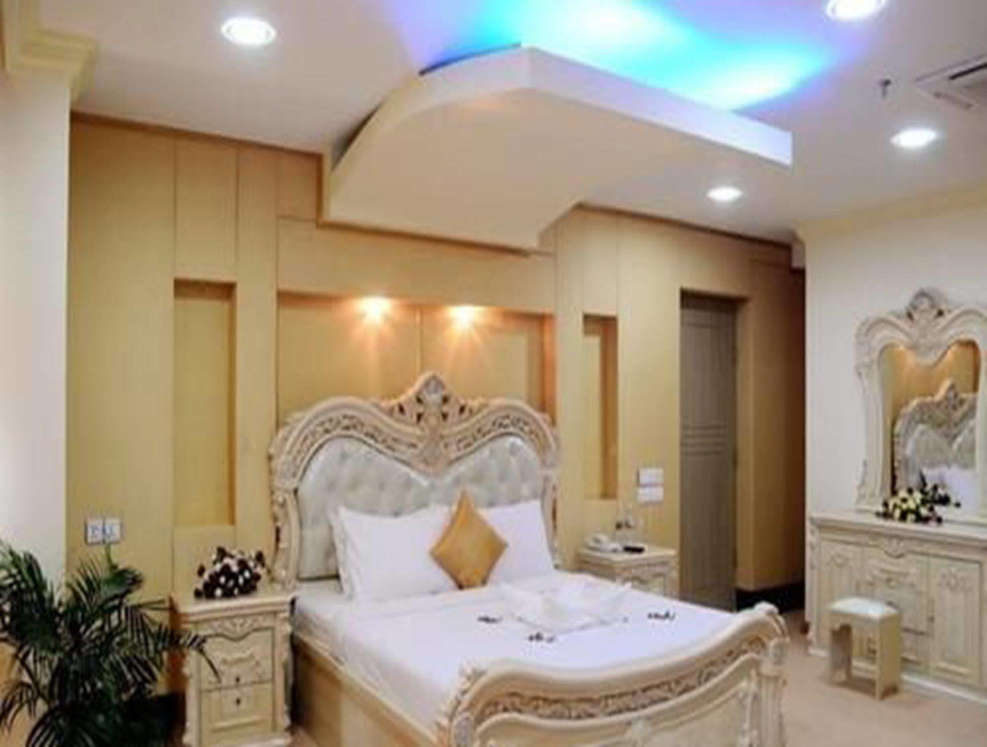 Naypyidaw Myat Nan Yone Hotel מראה חיצוני תמונה